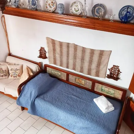Grandma's House スキロス
